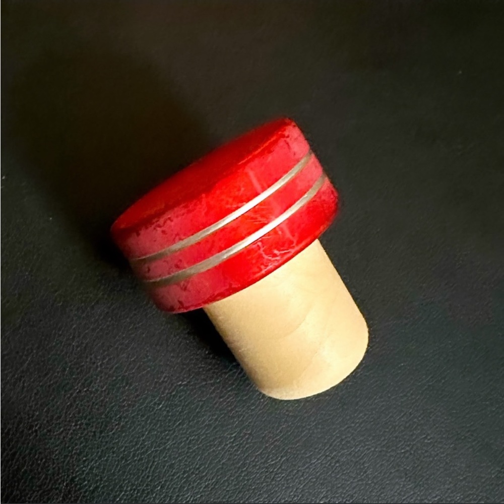 Red wine cork bottle stopper- stylish and handy!
